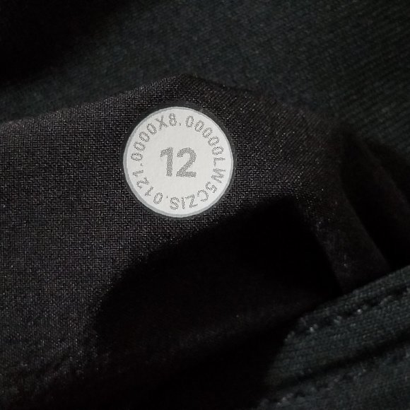 Lululemon Women's Size 12 Straight Fit Ankle Length Dress / Work Pants Black - Picture 9 of 9